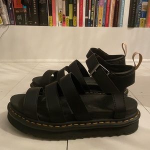Vegan drmarten Blair strap sandals size 10